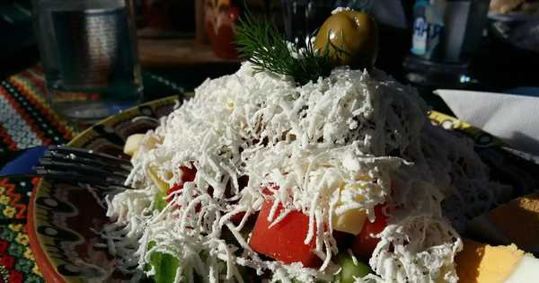 shopska salat traditional